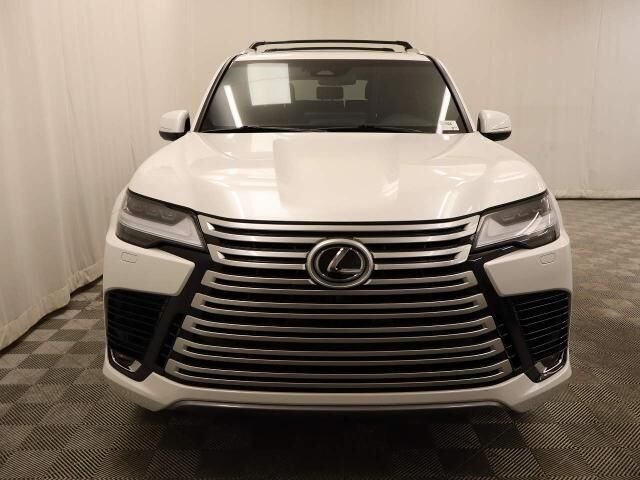2026 Lexus LX 700h Luxury — photo 1 of 13