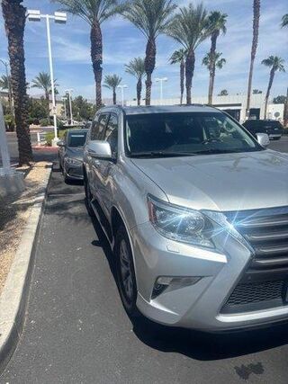 2016 Lexus GX 460 Luxury — photo 1 of 2