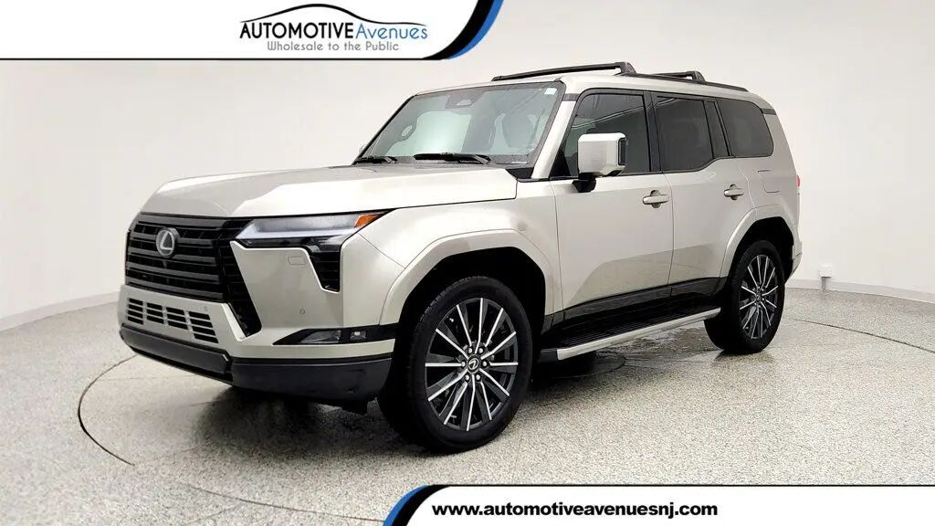 2024 Lexus GX 550 Luxury — photo 1 of 26