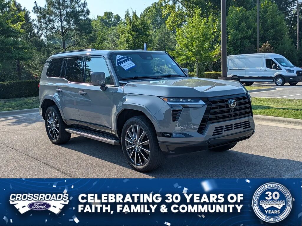 2024 Lexus GX 550 Luxury — photo 1 of 26