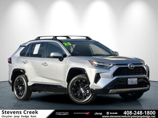 2025 Toyota RAV4 Hybrid SE
