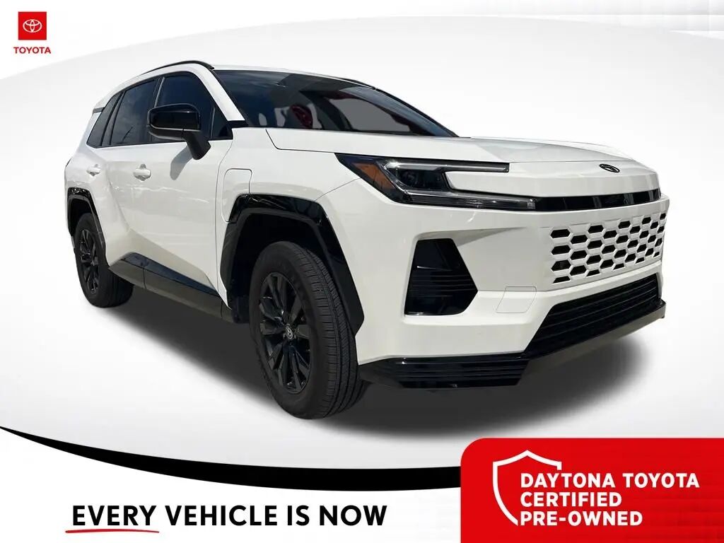 2026 Toyota RAV4 Plug-in Hybrid SE — photo 1 of 10