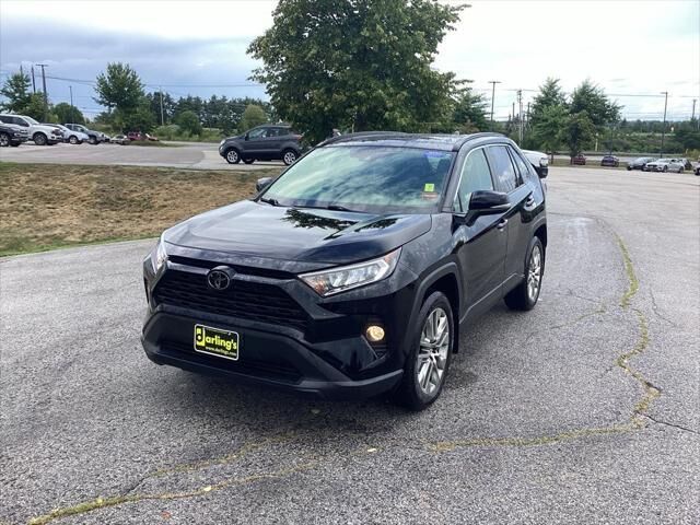 2019 Toyota RAV4 XLE Premium — photo 1 of 31