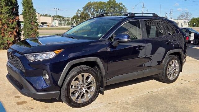 2020 Toyota RAV4 XLE Premium