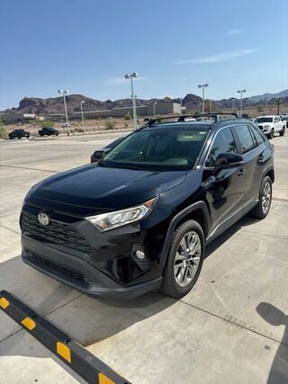 2019 Toyota RAV4 XLE Premium — photo 1 of 2
