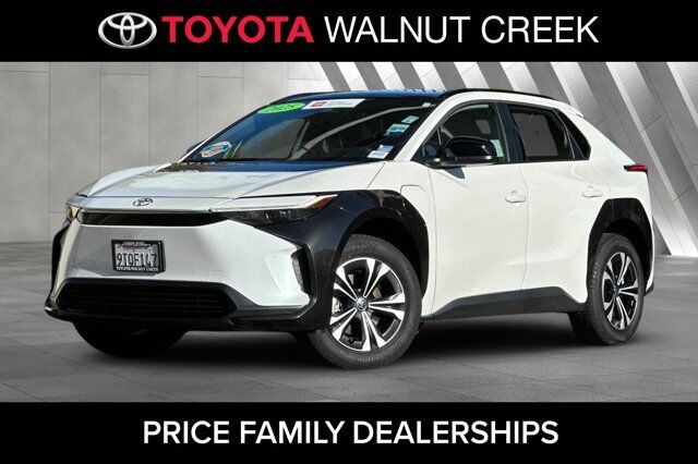 2025 Toyota bZ4X XLE