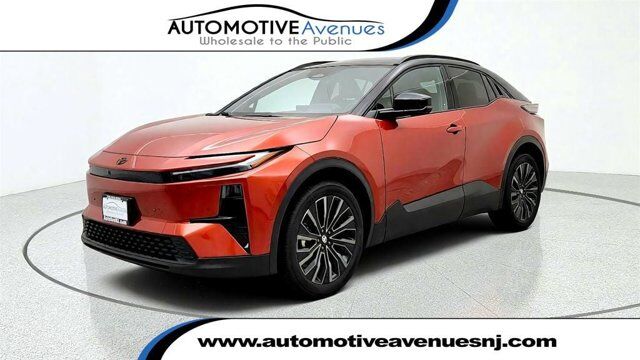 2026 Toyota C-HR XSE