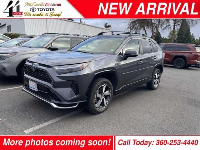 2024 Toyota RAV4 Prime SE — photo 1 of 11