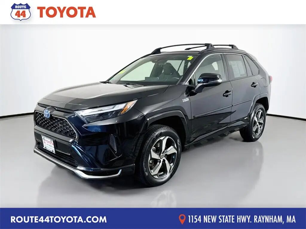2024 Toyota RAV4 Prime SE — photo 1 of 13