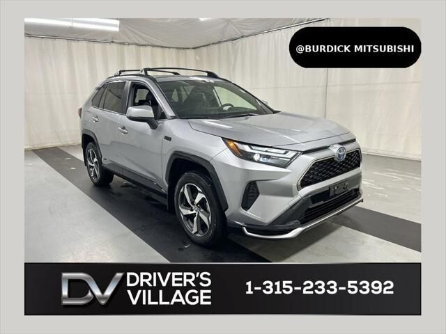 2023 Toyota RAV4 Prime SE — photo 1 of 13