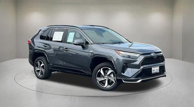 2024 Toyota RAV4 Prime SE