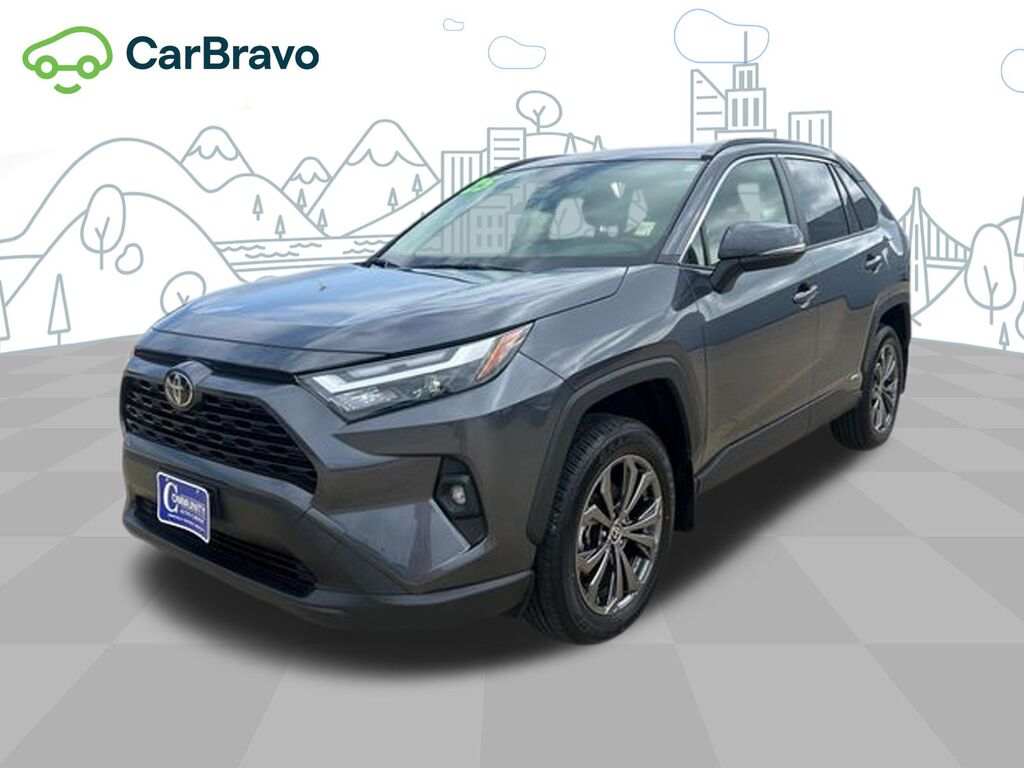 2025 Toyota RAV4 XLE Premium — photo 1 of 7