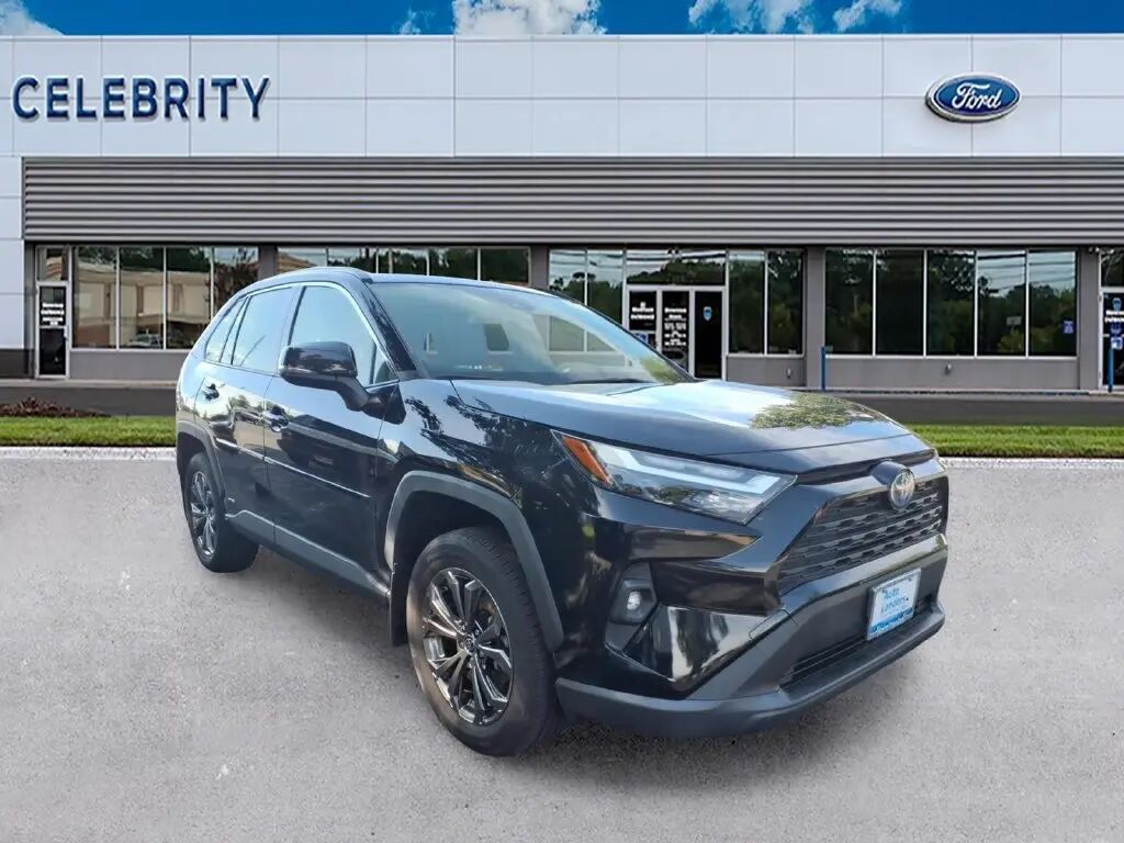 2022 Toyota RAV4 Hybrid XLE Premium — photo 1 of 13