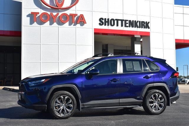2025 Toyota RAV4 Hybrid XLE Premium