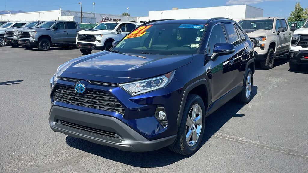 2021 Toyota RAV4 Hybrid XLE Premium — photo 1 of 13