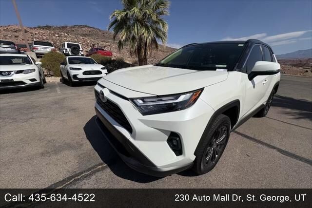 2022 Toyota RAV4 Hybrid XLE Premium — photo 1 of 15