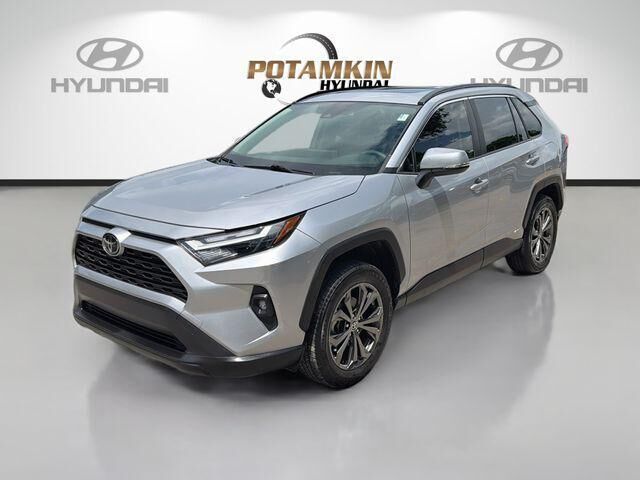 2025 Toyota RAV4 Hybrid XLE Premium