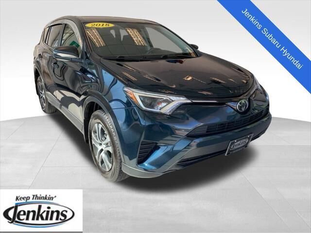 2018 Toyota RAV4 LE — photo 1 of 26