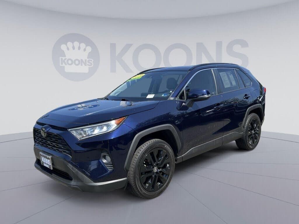 2019 Toyota RAV4 XLE Premium — photo 1 of 1
