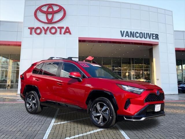 2024 Toyota RAV4 Prime SE — photo 1 of 13