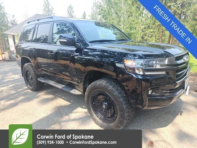 2021 Toyota Land Cruiser Heritage Edition — photo 1 of 29