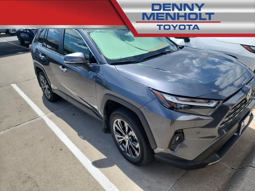 2024 Toyota RAV4 Hybrid Limited — photo 1 of 4