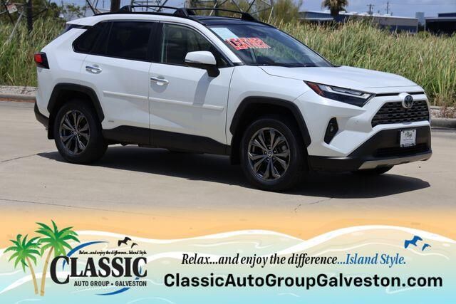 2022 Toyota RAV4 Hybrid Limited — photo 1 of 13