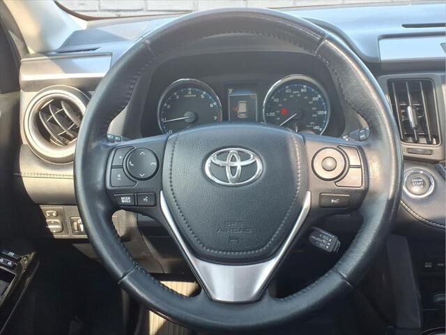 2017 Toyota RAV4 Limited — photo 1 of 26