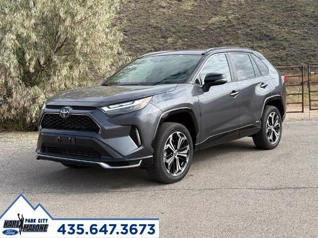 2025 Toyota RAV4 Plug-in Hybrid XSE