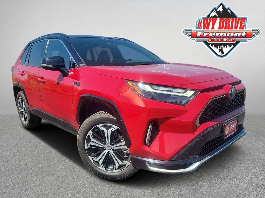 2022 Toyota RAV4 Prime XSE — photo 1 of 13