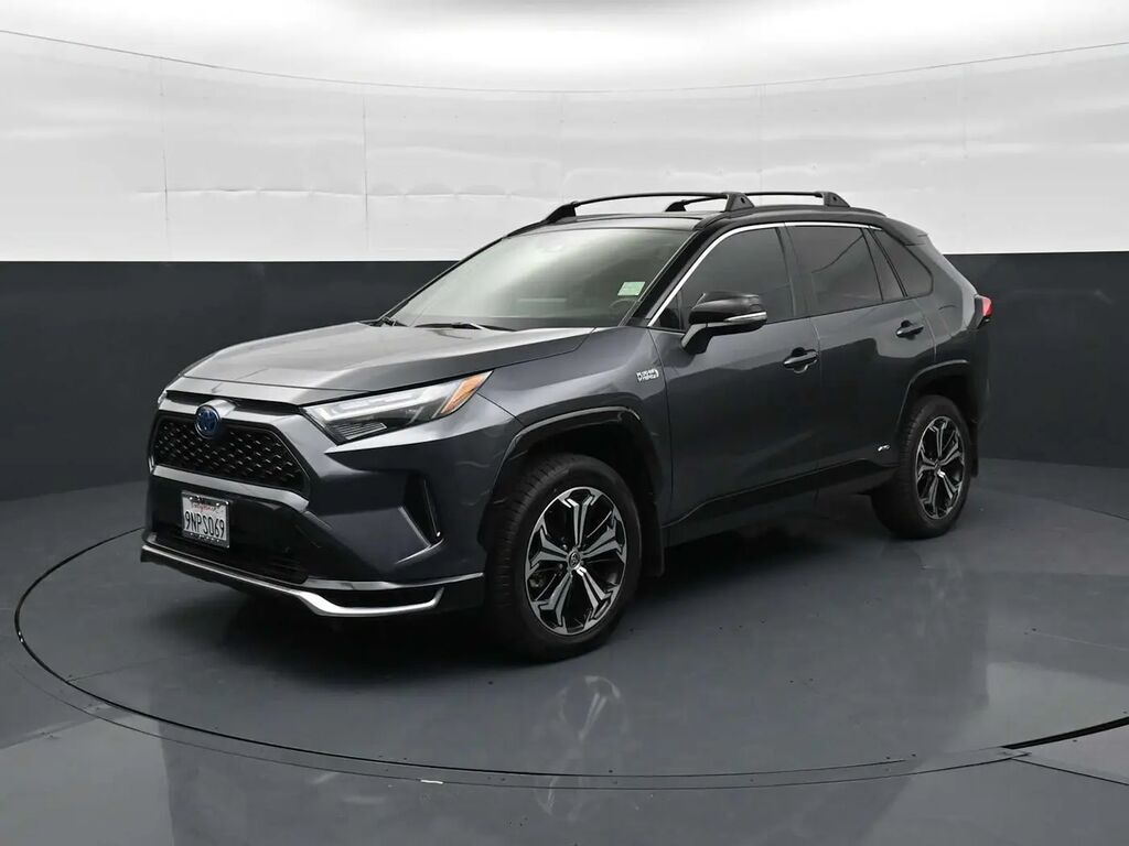 2024 Toyota RAV4 Prime XSE — photo 1 of 13