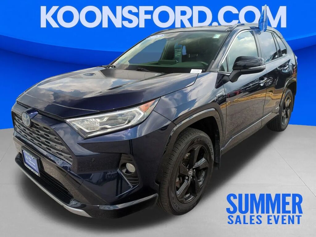 2019 Toyota RAV4 Hybrid XSE — photo 1 of 26