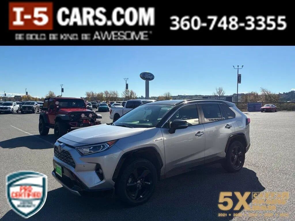 2020 Toyota RAV4 Hybrid XSE — photo 1 of 13