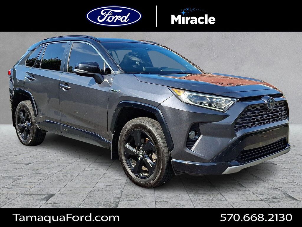 2019 Toyota RAV4 Hybrid XSE — photo 1 of 6
