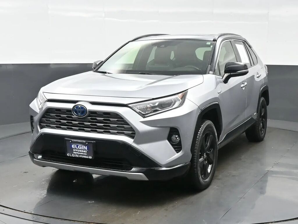 2020 Toyota RAV4 Hybrid XSE — photo 1 of 13