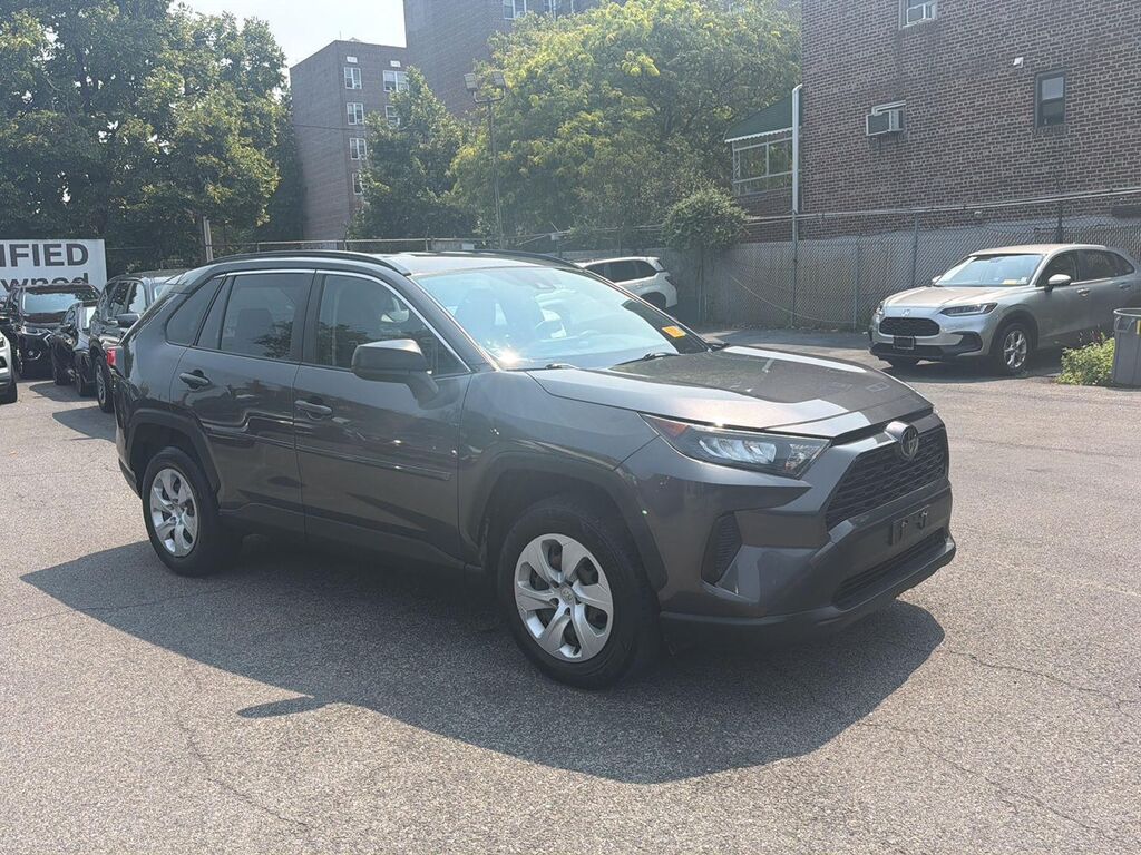 2019 Toyota RAV4 LE — photo 1 of 13