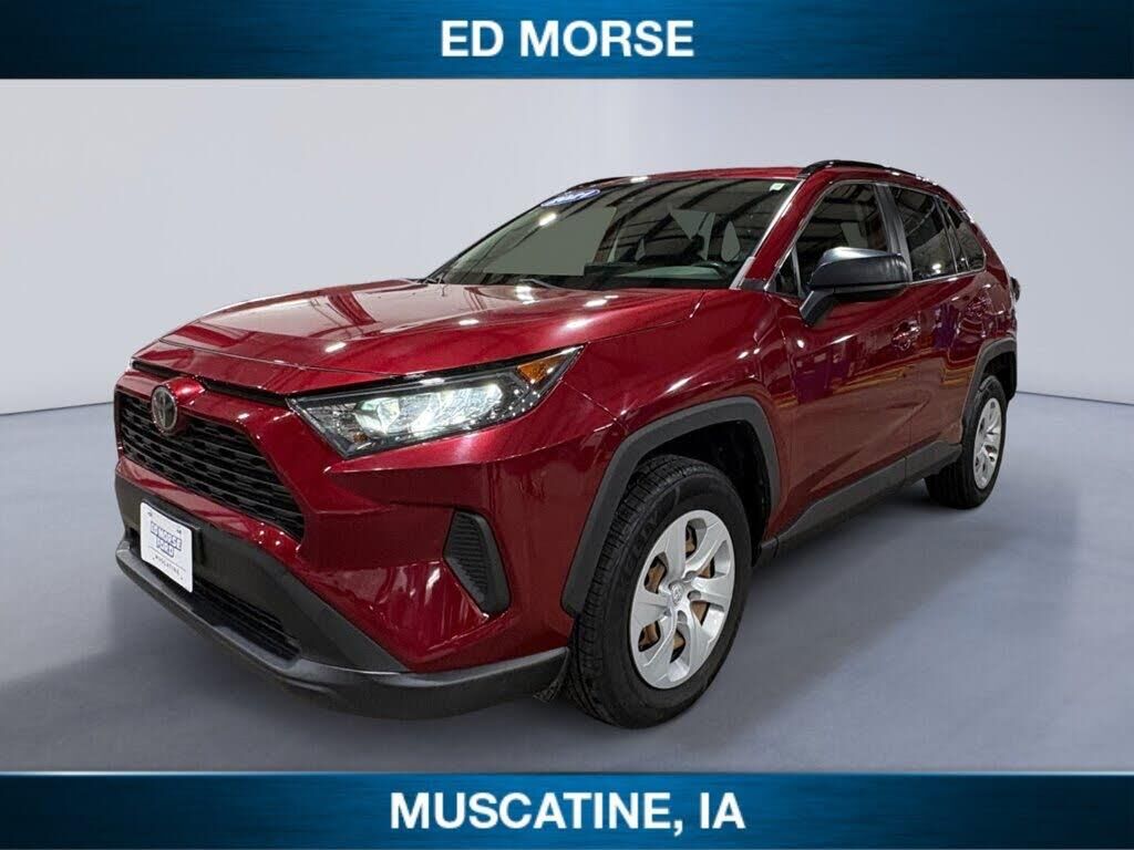 2021 Toyota RAV4 LE — photo 1 of 1