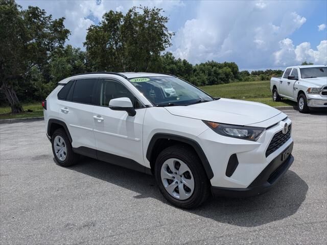 2020 Toyota RAV4 LE — photo 1 of 13