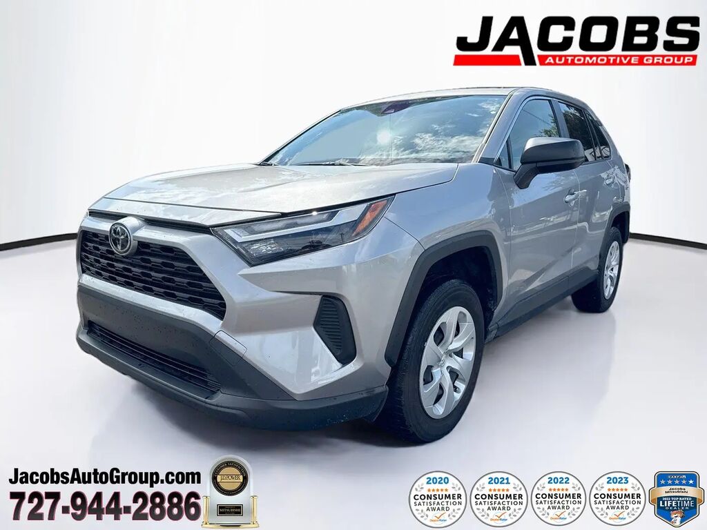 2025 Toyota RAV4 LE — photo 1 of 13