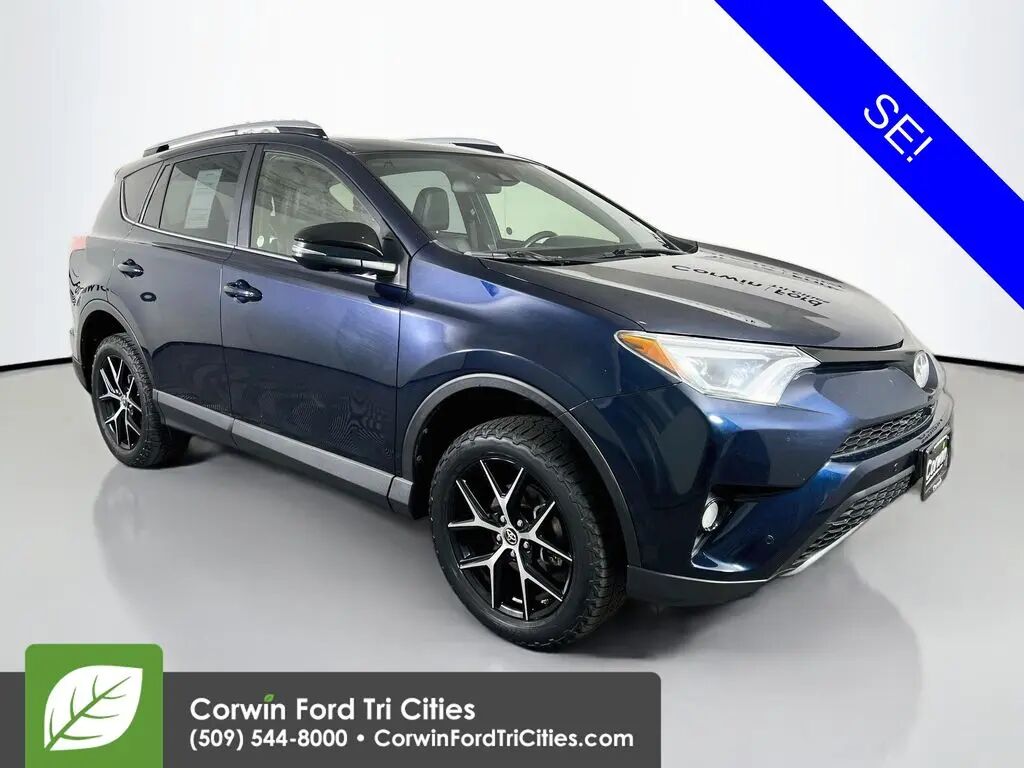 2017 Toyota RAV4 SE — photo 1 of 26