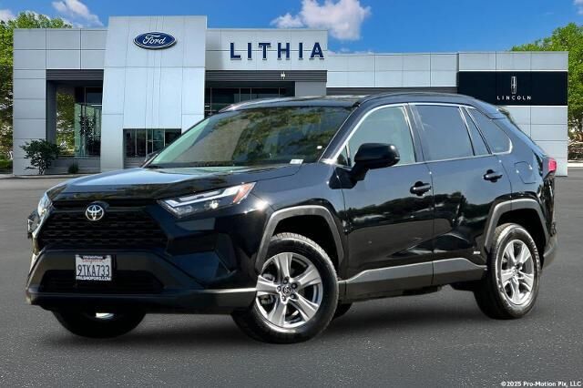 2025 Toyota RAV4 Hybrid LE