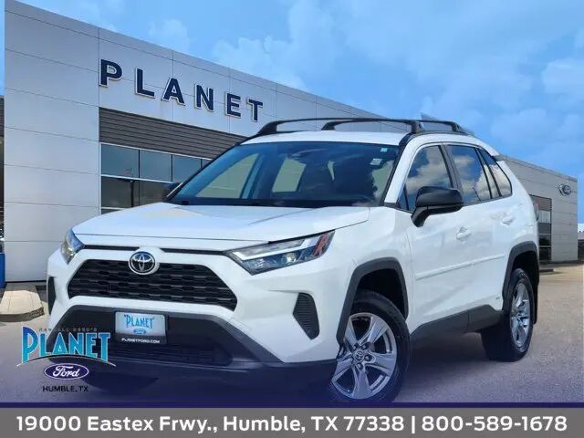2025 Toyota RAV4 Hybrid LE