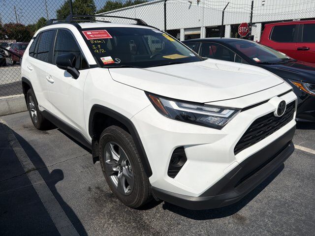 2025 Toyota RAV4 Hybrid LE