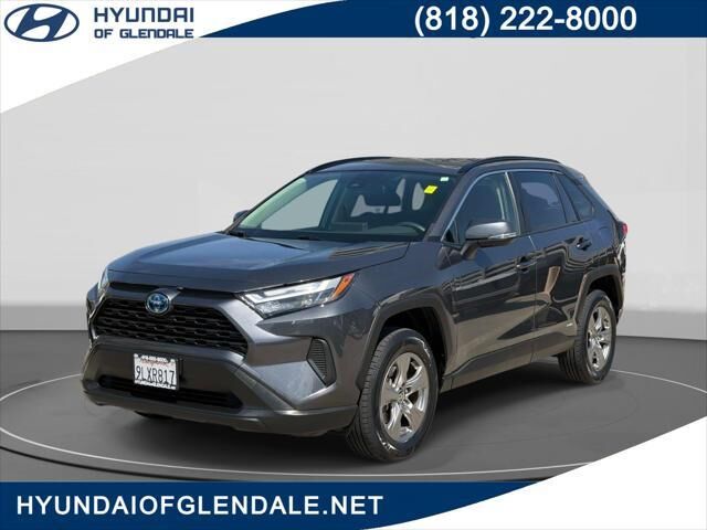 2024 Toyota RAV4 Hybrid LE