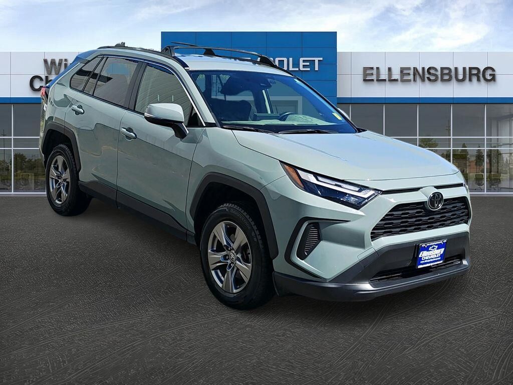 2023 Toyota RAV4 XLE — photo 1 of 13