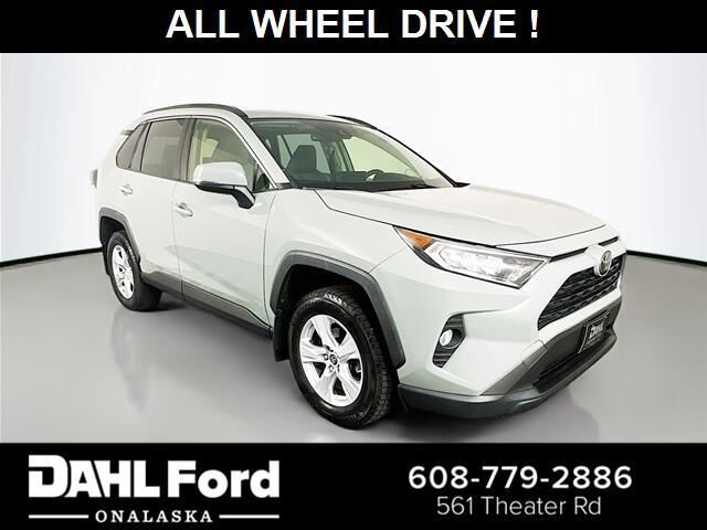2019 Toyota RAV4 XLE — photo 1 of 13