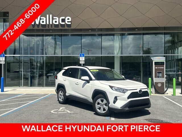 2020 Toyota RAV4 XLE — photo 1 of 13