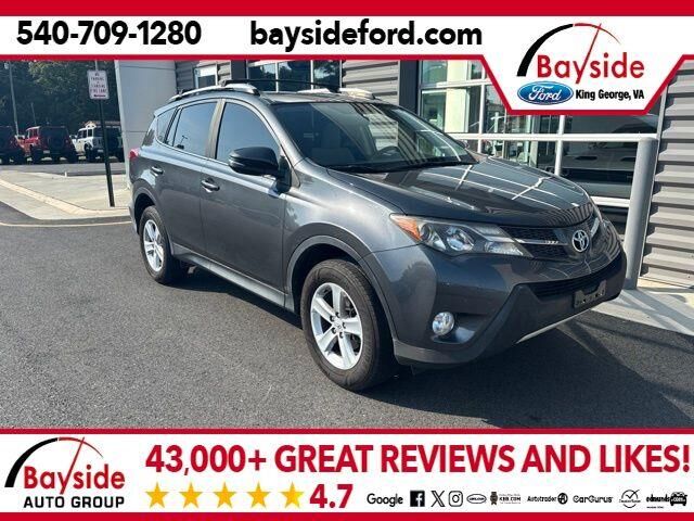2014 Toyota RAV4 XLE — photo 1 of 13