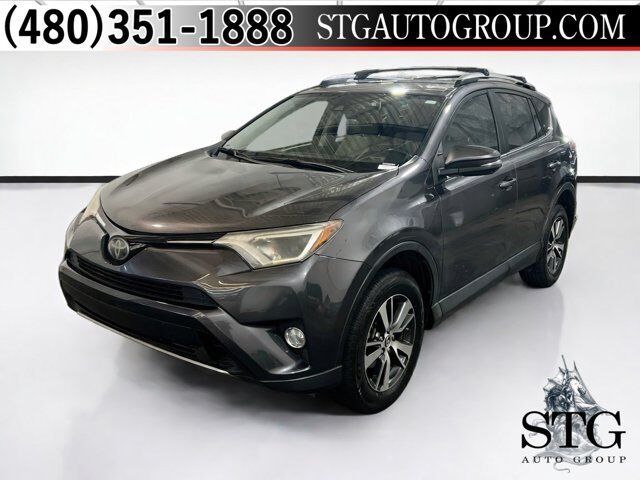 2018 Toyota RAV4 XLE — photo 1 of 13