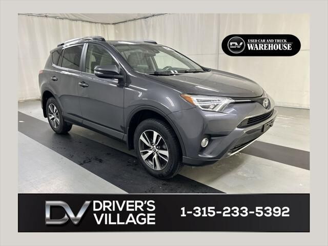 2017 Toyota RAV4 XLE — photo 1 of 13